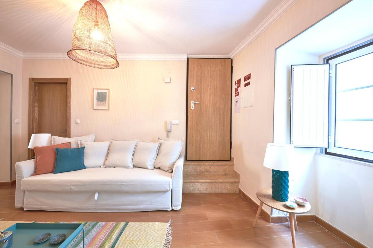 Idyllic Lisbon Apartments With Amazing Courtyard, By Timecooler Экстерьер фото